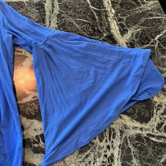 NWT Le Gali Womens Jenny Jersey Bell Sleeves Pullover shirt Top SIZE S $89 blue - Picture 5 of 9